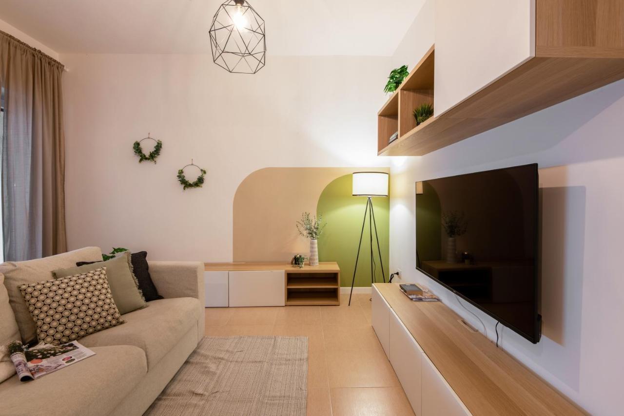 בארי Puglia5Stars Stazione Centrale Urban Green מראה חיצוני תמונה